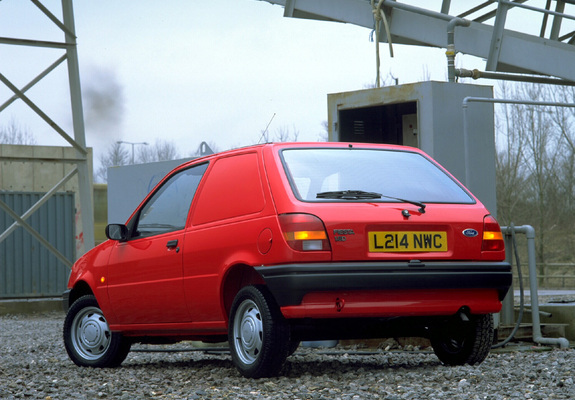 Images of Ford Fiesta Van UK-spec 1991–95