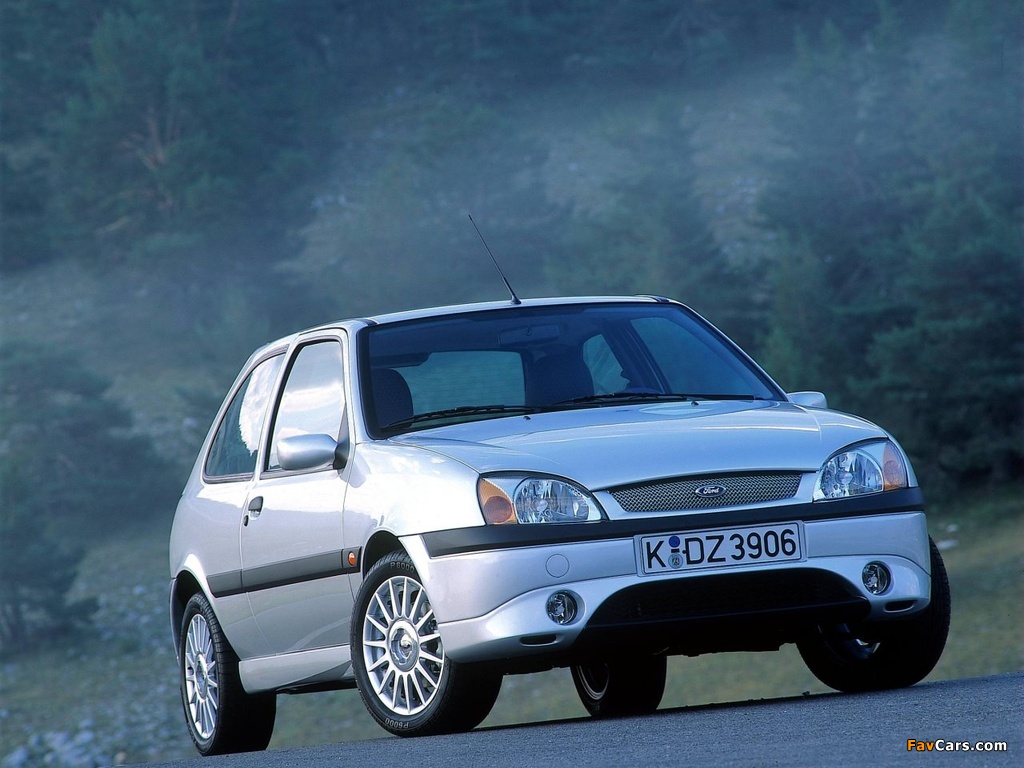 Images of Ford Fiesta Sport 3-door 2000–02 (1024 x 768)