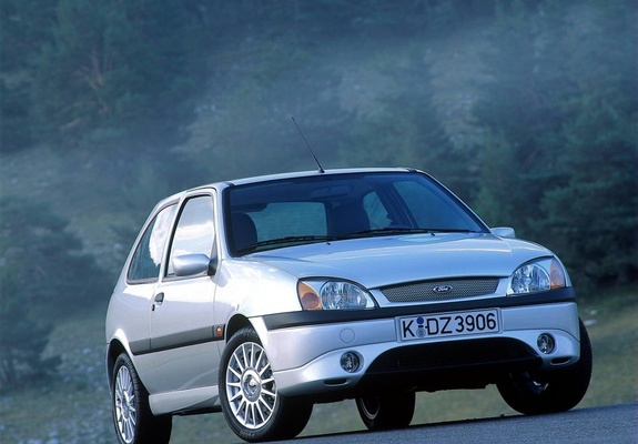 Images of Ford Fiesta Sport 3-door 2000–02