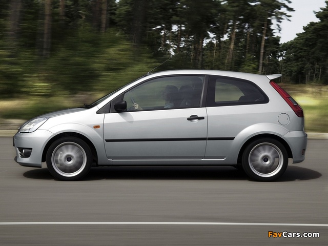 Images of Ford Fiesta Sport 2002–05 (640 x 480)