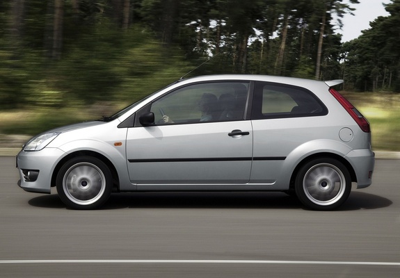 Images of Ford Fiesta Sport 2002–05