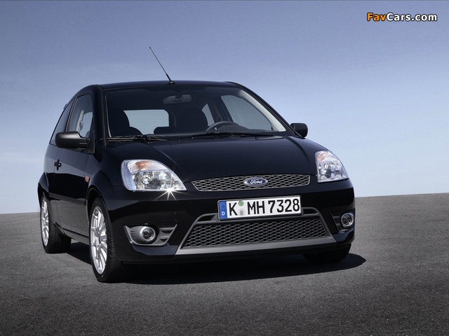 Images of Ford Fiesta Sport 2002–05 (640 x 480)