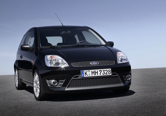 Images of Ford Fiesta Sport 2002–05