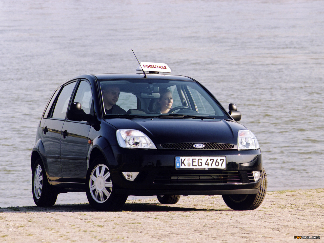 Images of Ford Fiesta Fahrschule 5-door 2002–05 (1280 x 960)
