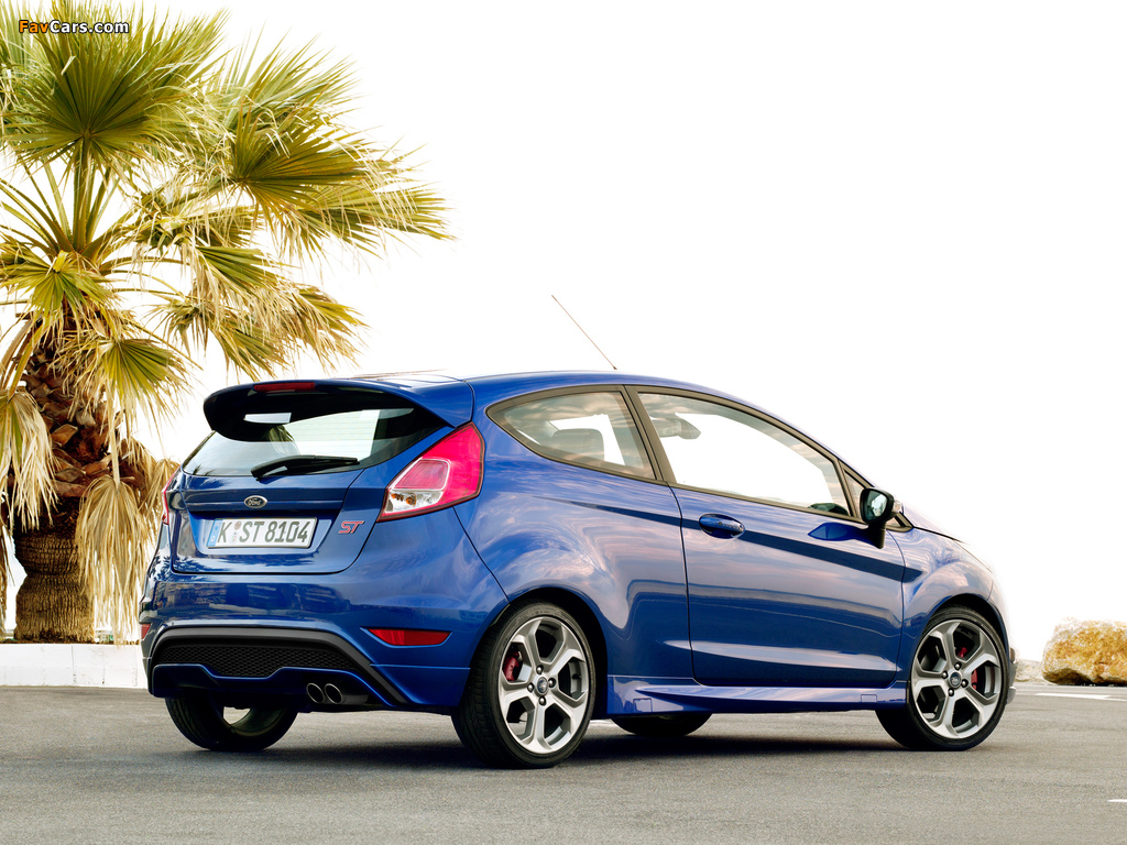 Images of Ford Fiesta ST 3-door 2012 (1024 x 768)