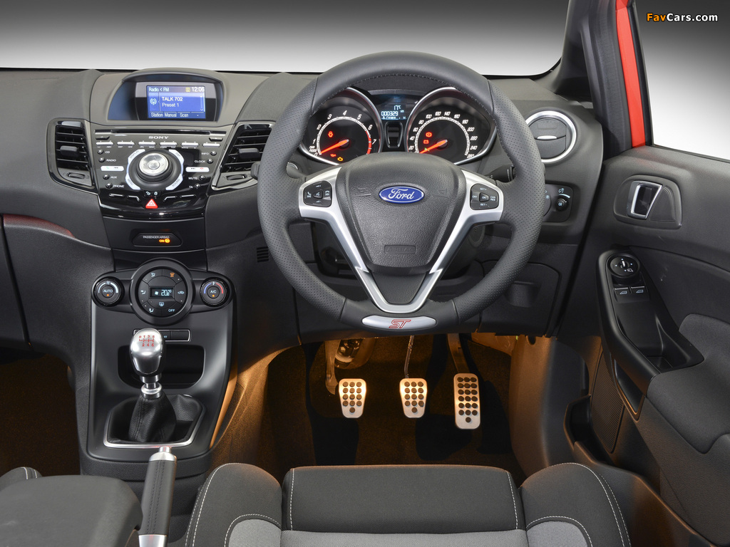 Images of Ford Fiesta ST 3-door ZA-spec 2013 (1024 x 768)