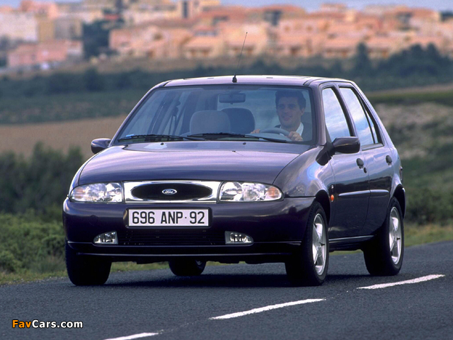 Photos of Ford Fiesta 5-door 1995–99 (640 x 480)