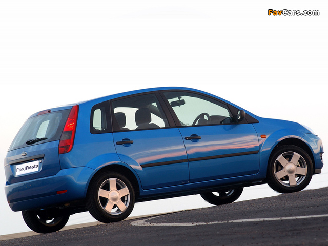 Photos of Ford Fiesta 5-door ZA-spec 2002–05 (640 x 480)