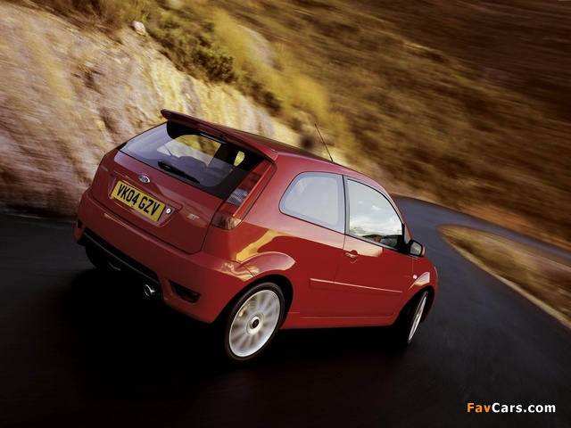 Photos of Ford Fiesta ST 2004–05 (640 x 480)