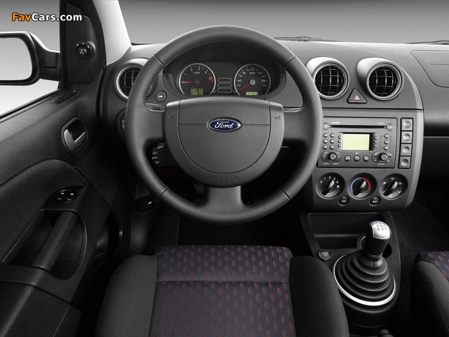 Photos of Ford Fiesta SportVan 2005–08 (640 x 480)