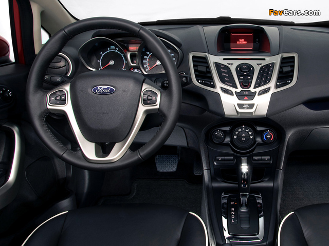 Photos of Ford Fiesta Sedan US-spec 2010 (640 x 480)