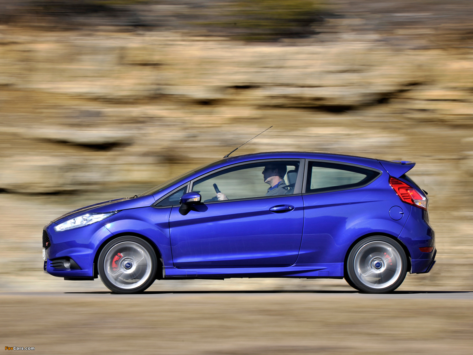 Photos of Ford Fiesta ST 3-door 2012 (1600 x 1200)