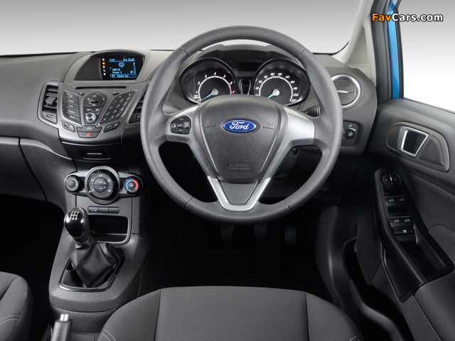 Photos of Ford Fiesta 5-door ZA-spec 2013 (640 x 480)