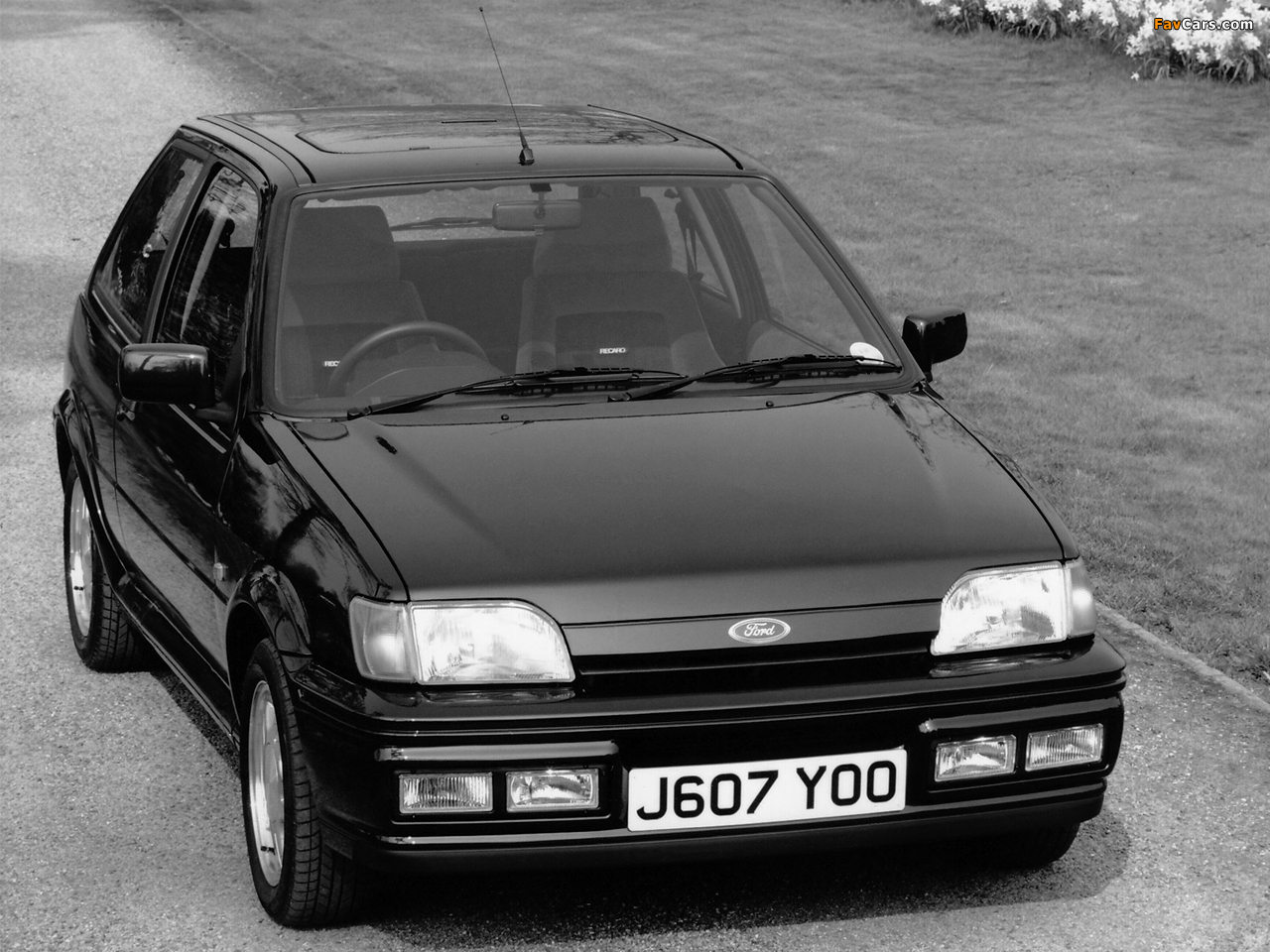 Pictures of Ford Fiesta RS1800 1992–93 (1280 x 960)