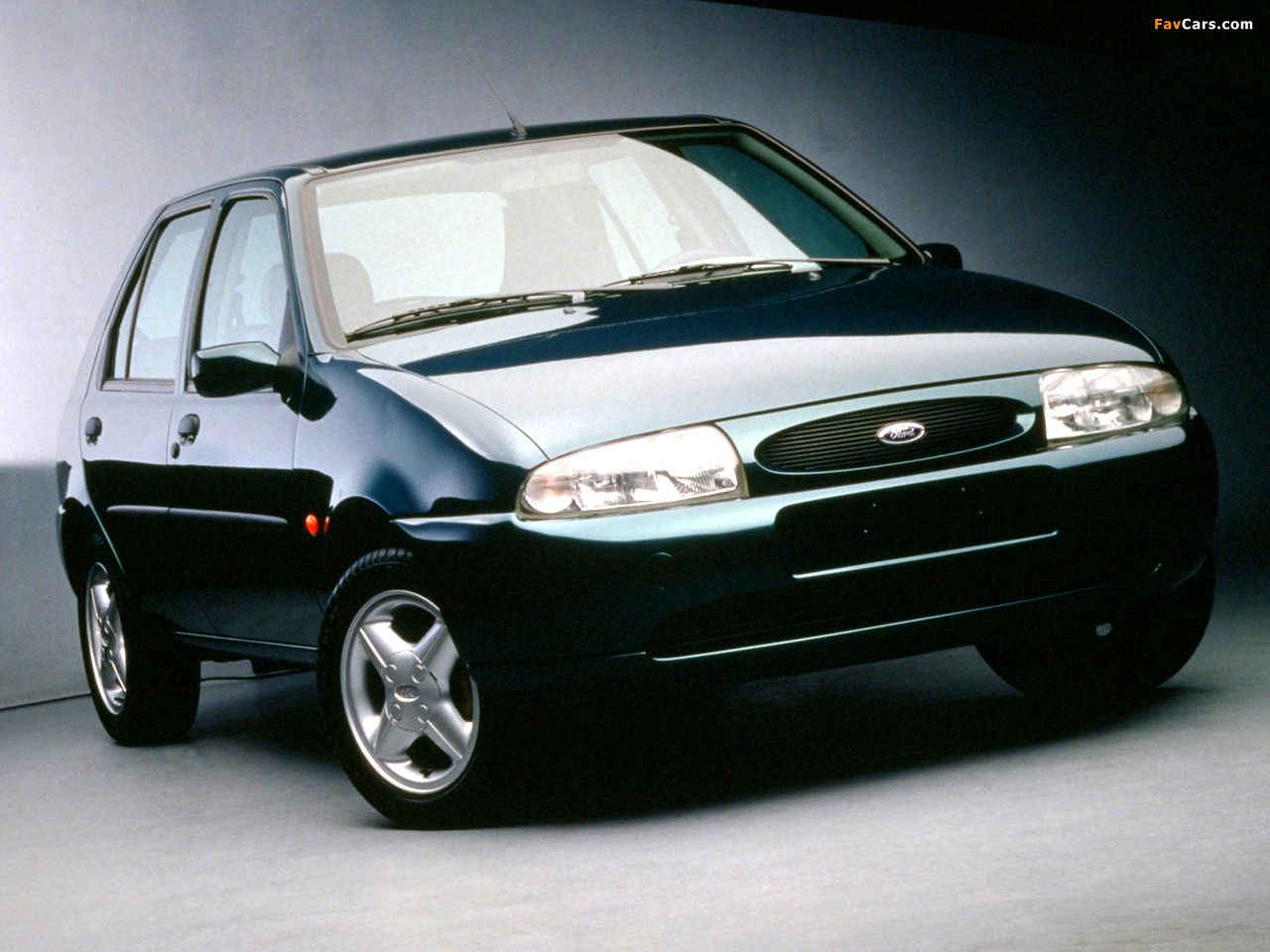 Pictures of Ford Fiesta 5-door 1995–99 (1280 x 960)