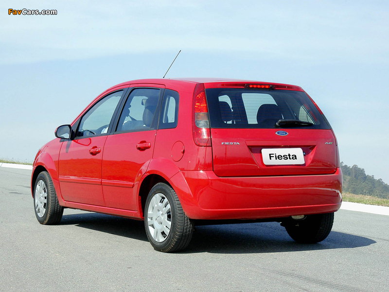 Pictures of Ford Fiesta BR-spec 2002–07 (800 x 600)