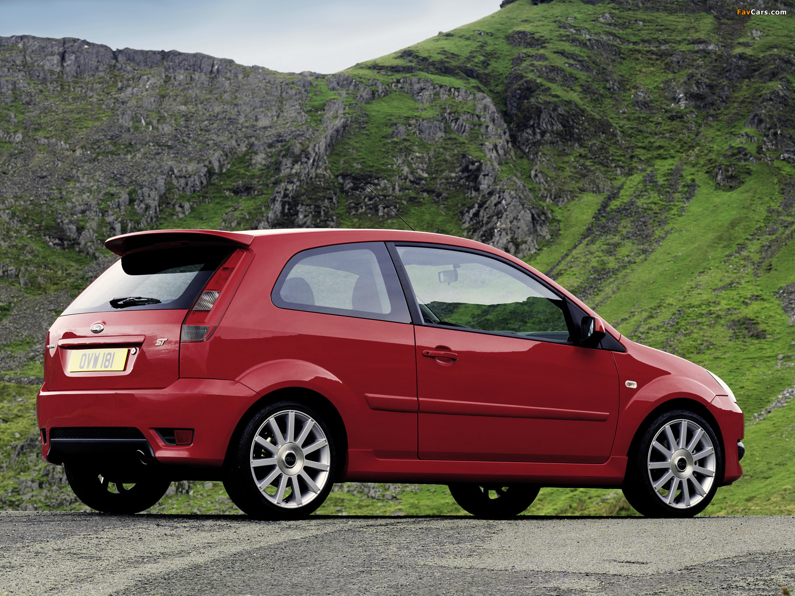 Pictures of Ford Fiesta ST 2004–05 (1600 x 1200)