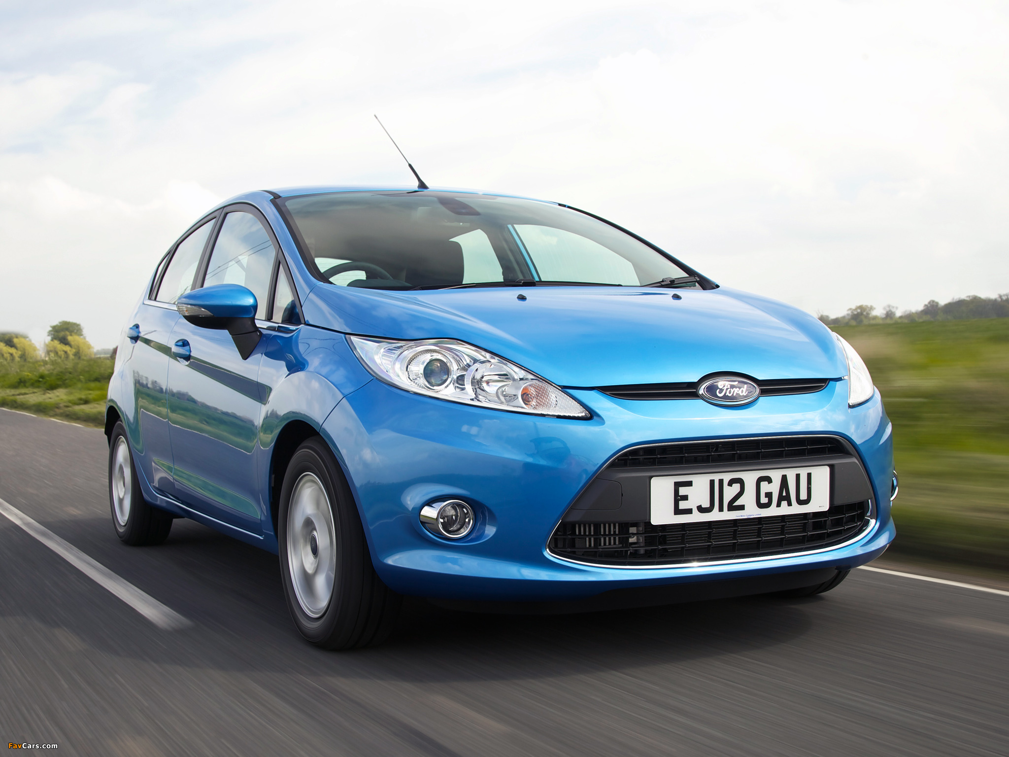 Pictures of Ford Fiesta 5-door UK-spec 2008–12 (2048 x 1536)