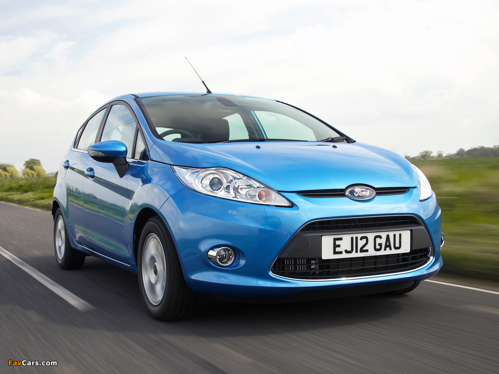 Pictures of Ford Fiesta 5-door UK-spec 2008–12 (1024 x 768)