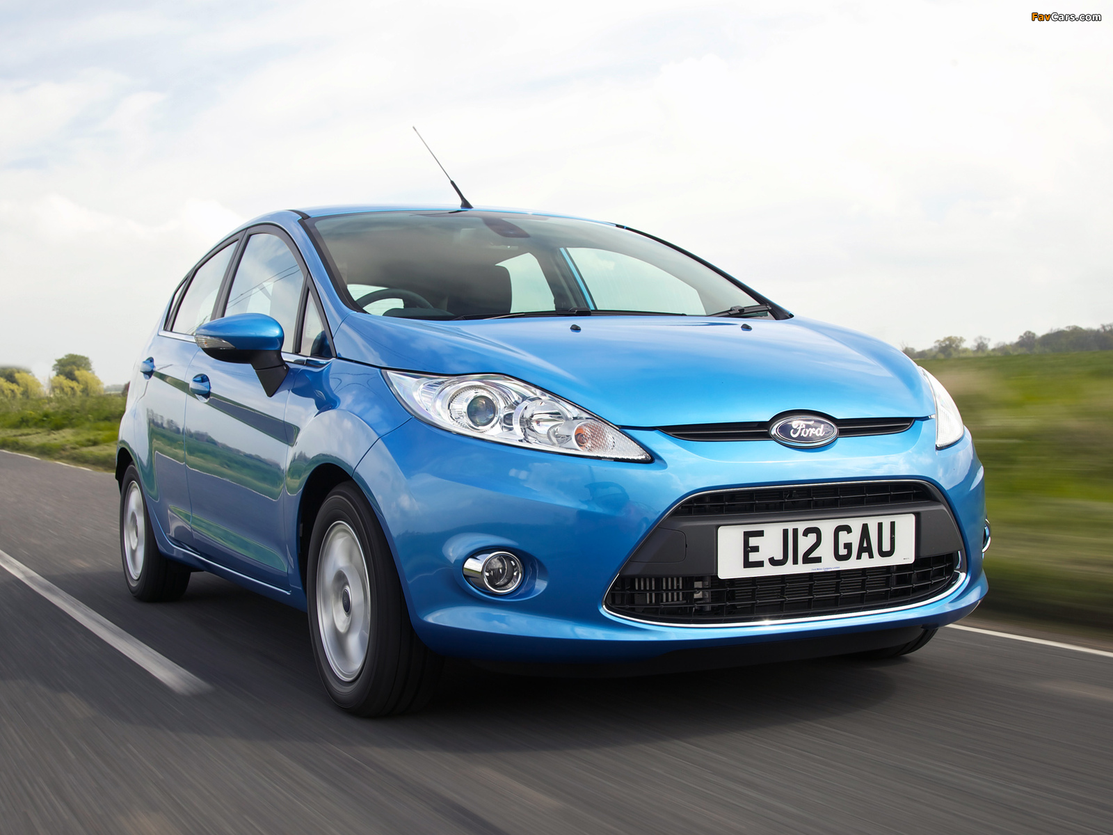 Pictures of Ford Fiesta 5-door UK-spec 2008–12 (1600 x 1200)