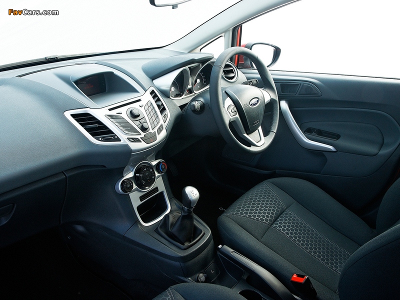 Pictures of Ford Fiesta 5-door UK-spec 2008–12 (800 x 600)