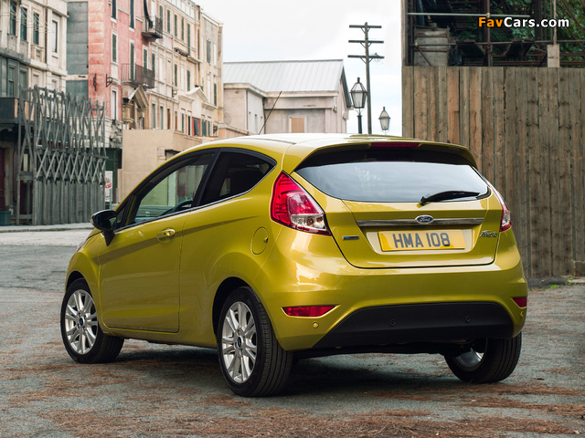 Pictures of Ford Fiesta 3-door 2012 (640 x 480)