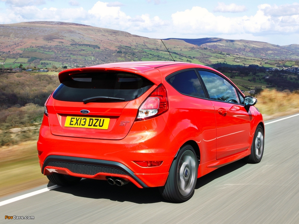 Pictures of Ford Fiesta ST 3-door UK-spec 2013 (1024 x 768)