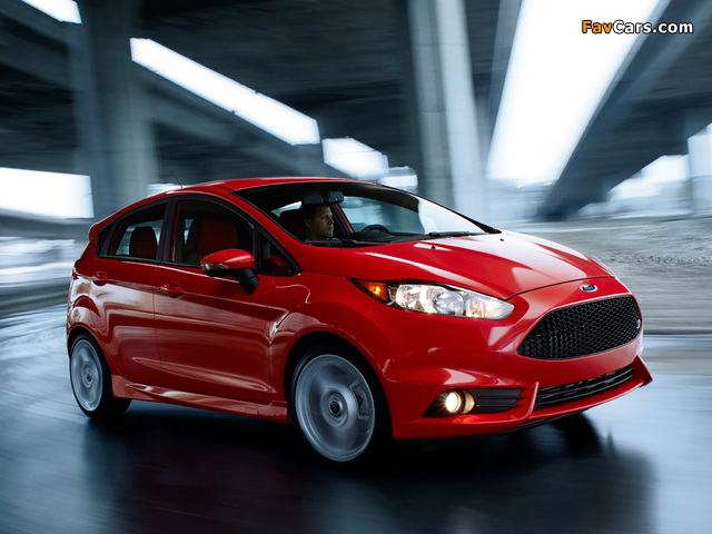 Pictures of Ford Fiesta ST US-spec 2013 (640 x 480)
