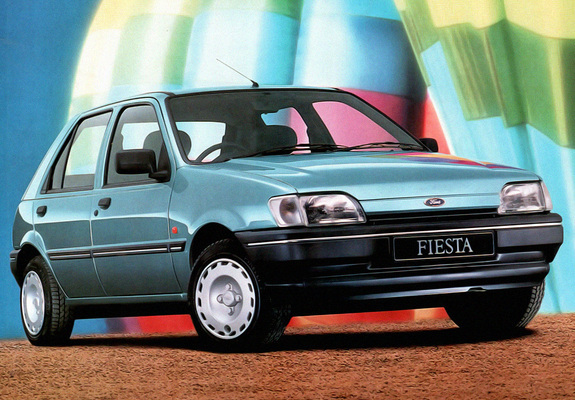 Ford Fiesta 5-door UK-spec 1989–95 wallpapers