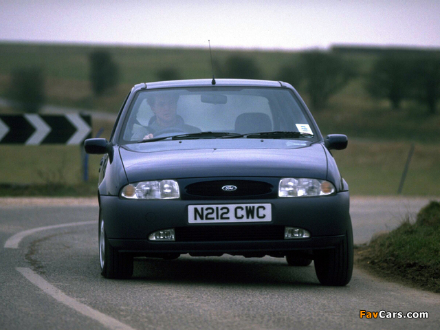 Ford Fiesta 5-door UK-spec 1995–99 wallpapers (640 x 480)
