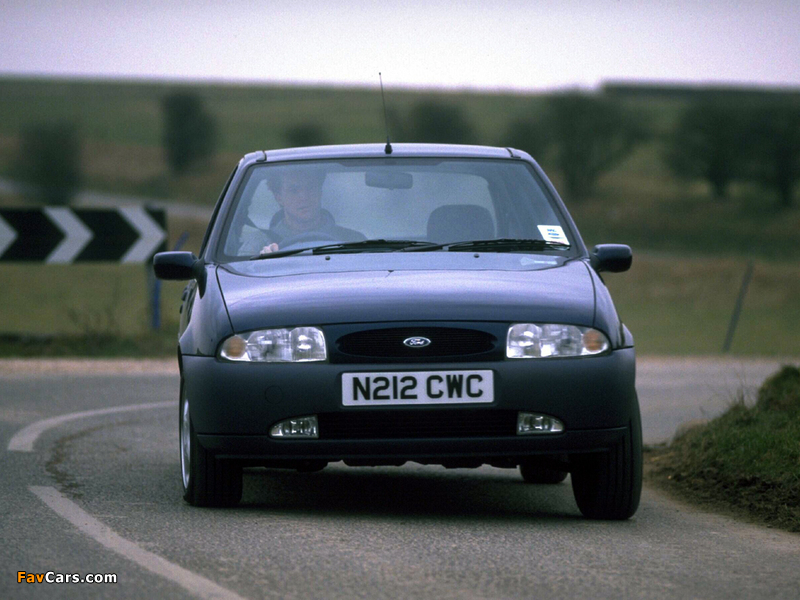 Ford Fiesta 5-door UK-spec 1995–99 wallpapers (800 x 600)