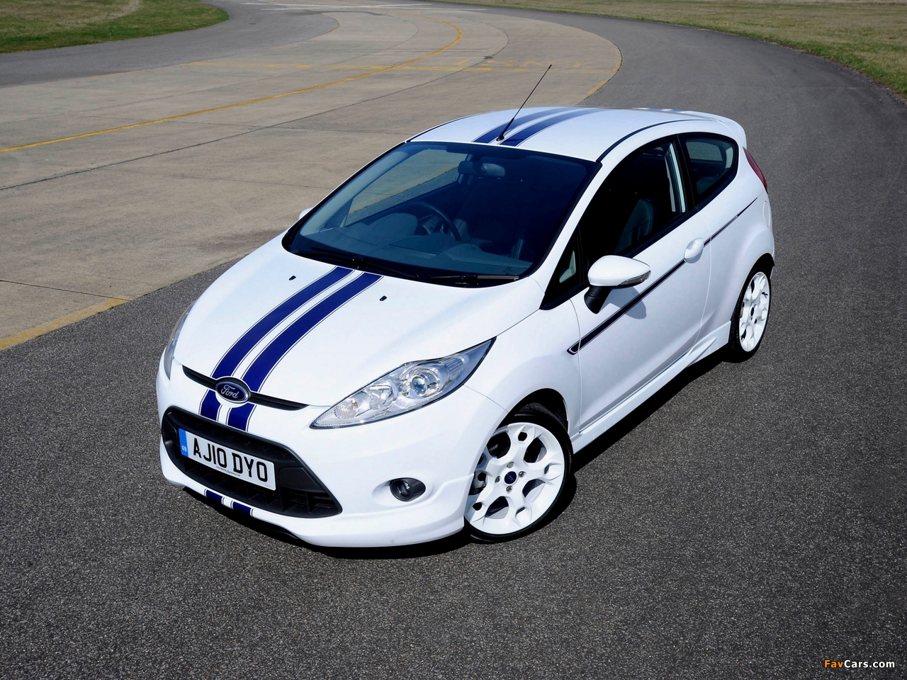 Ford Fiesta S1600 2010 wallpapers (1280 x 960)