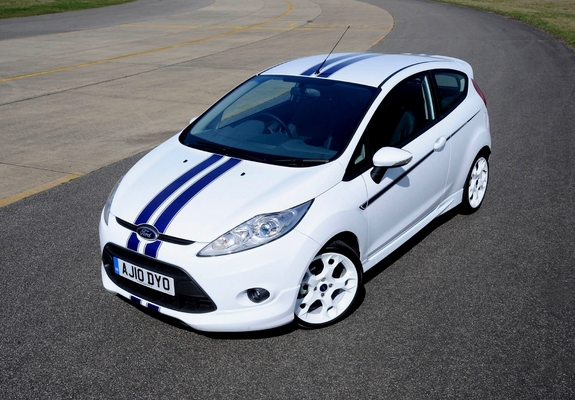 Ford Fiesta S1600 2010 wallpapers