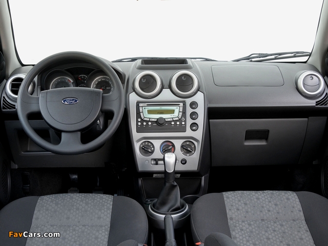 Ford Fiesta Rocam BR-spec 2010 wallpapers (640 x 480)