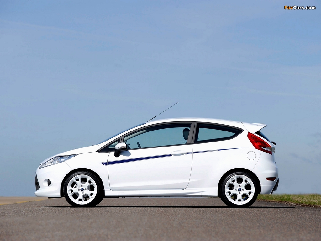 Ford Fiesta S1600 2010 wallpapers (1024 x 768)