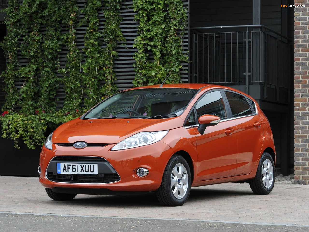 Ford Fiesta 5-door ECOnetic UK-spec 2011 wallpapers (1280 x 960)