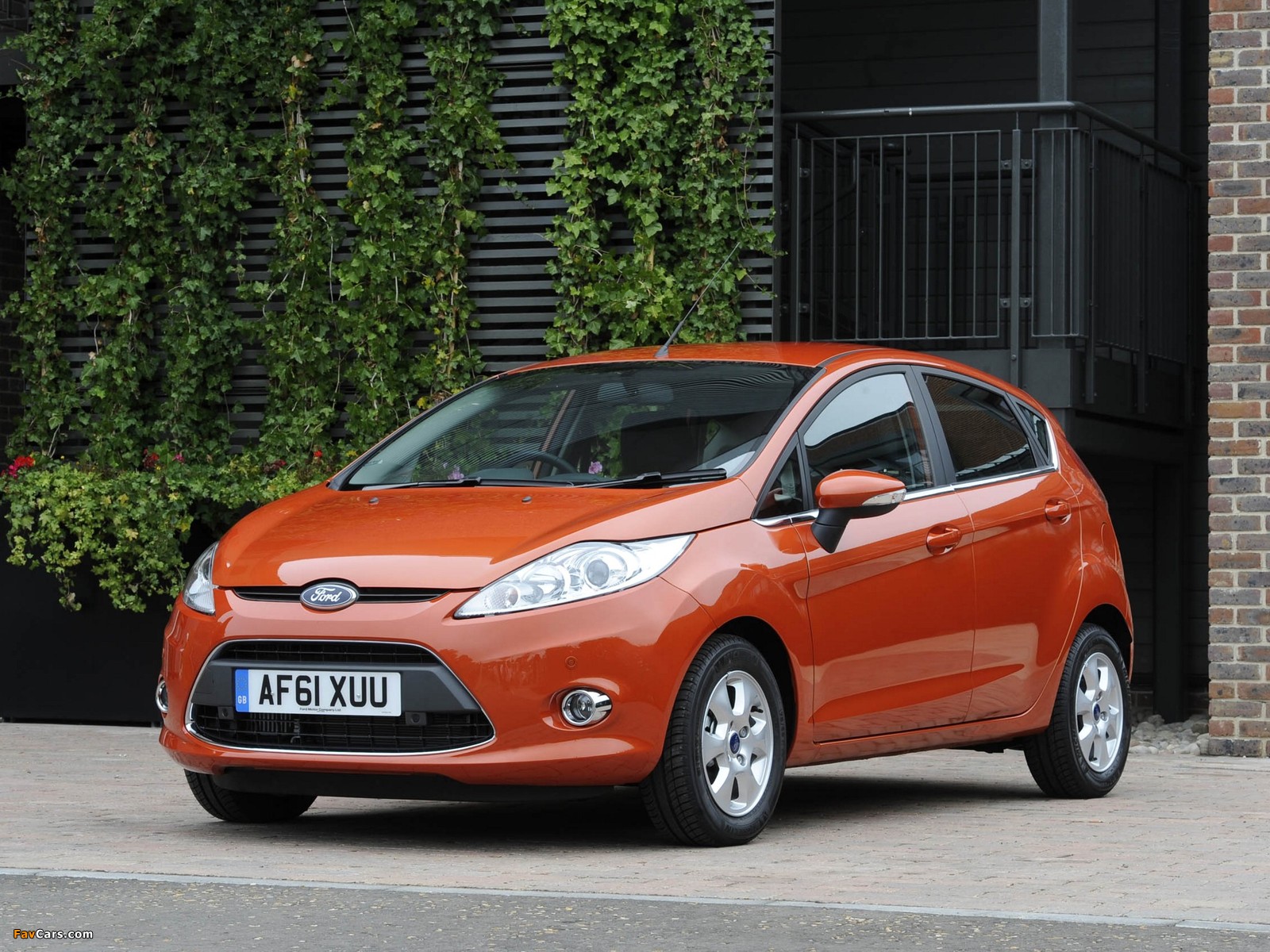 Ford Fiesta 5-door ECOnetic UK-spec 2011 wallpapers (1600 x 1200)