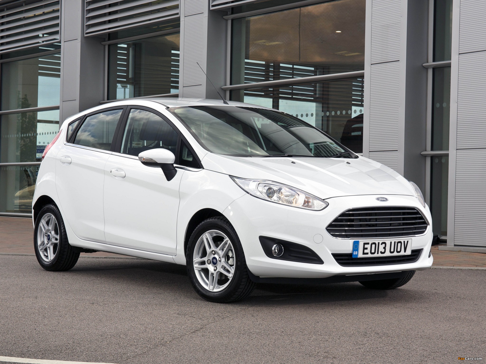 Ford Fiesta 5-door UK-spec 2012 wallpapers (2048 x 1536)