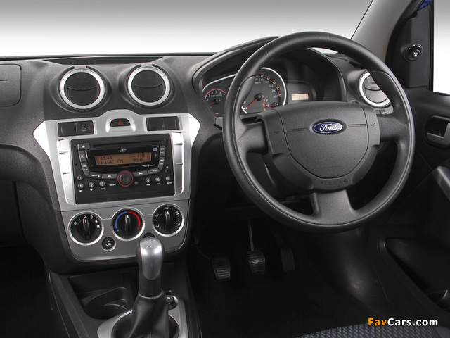 Images of Ford Figo 2012 (640 x 480)