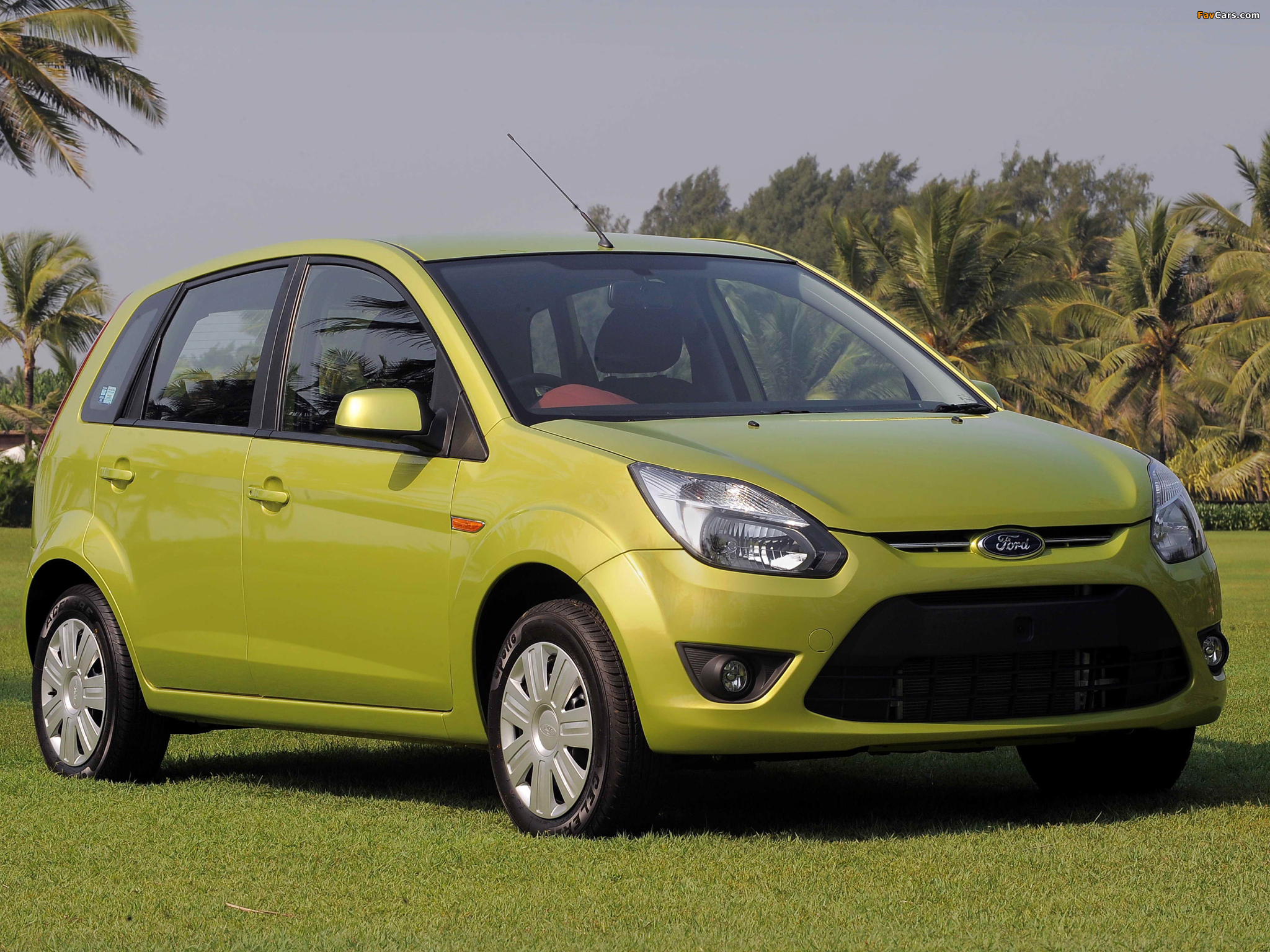 Pictures of Ford Figo 2009–12 (2048 x 1536)