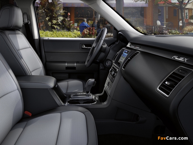 Photos of Ford Flex Titanium 2011–12 (640 x 480)