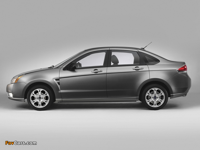 Photos of Ford Focus Sedan 2007–10 (640 x 480)