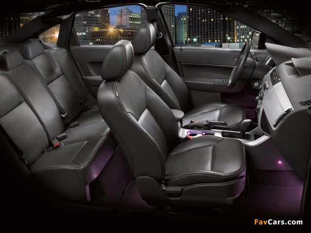 Photos of Ford Focus Sedan 2007–10 (640 x 480)