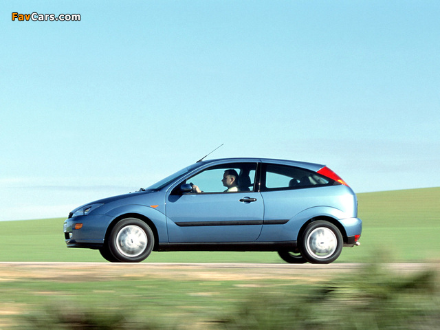 Ford Focus 3-door 1998–2001 photos (640 x 480)