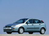 Ford Focus Ghia 5-door 1998–2001 wallpapers