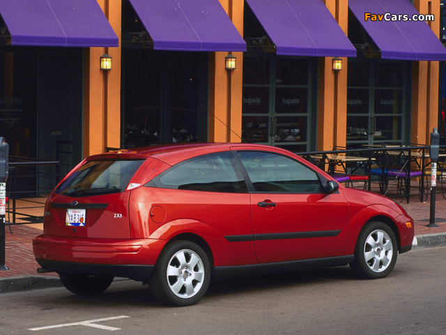 Ford Focus ZX3 1999–2004 pictures (640 x 480)