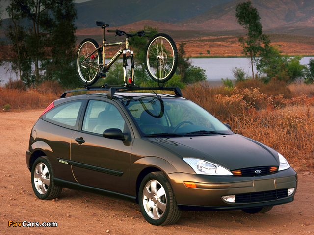 Ford Focus ZX3 Kona 2000 photos (640 x 480)