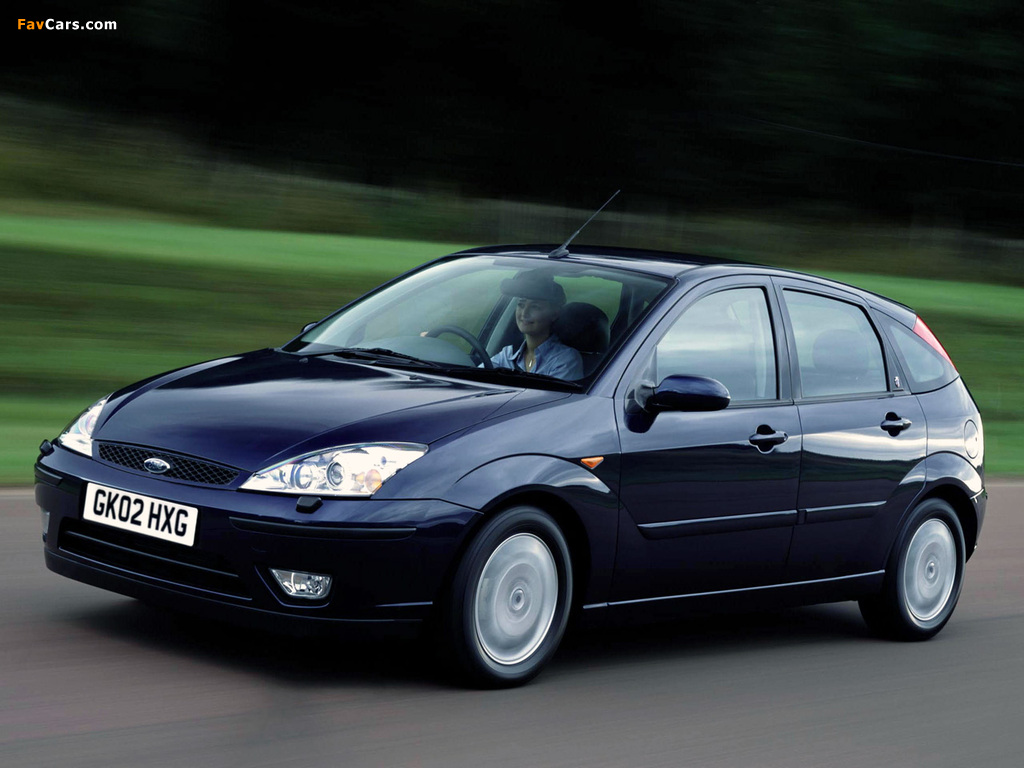 Ford Focus 5-door UK-spec 2001–04 pictures (1024 x 768)