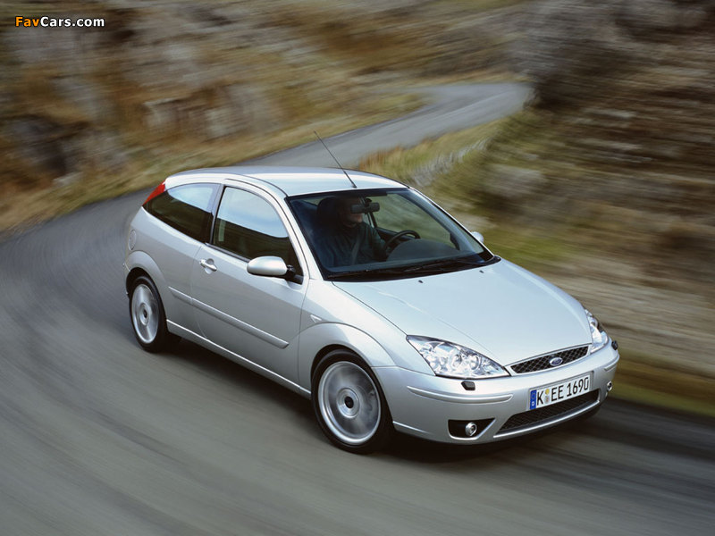 Ford Focus ST170 2002–04 images (800 x 600)