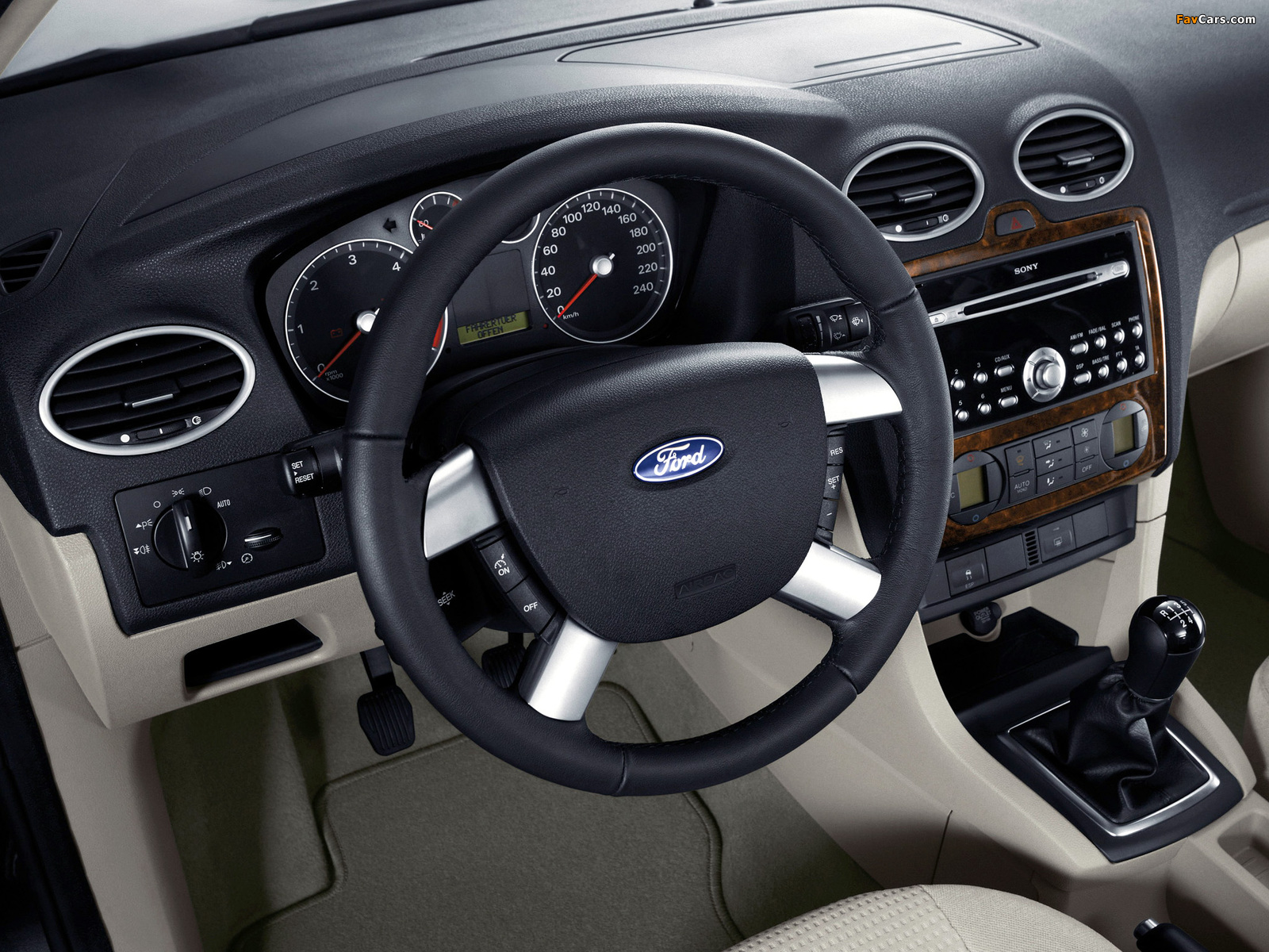 Ford Focus 5-door 2004–08 images (1600 x 1200)
